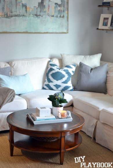 How to Stain a Coffee Table a Dark Color