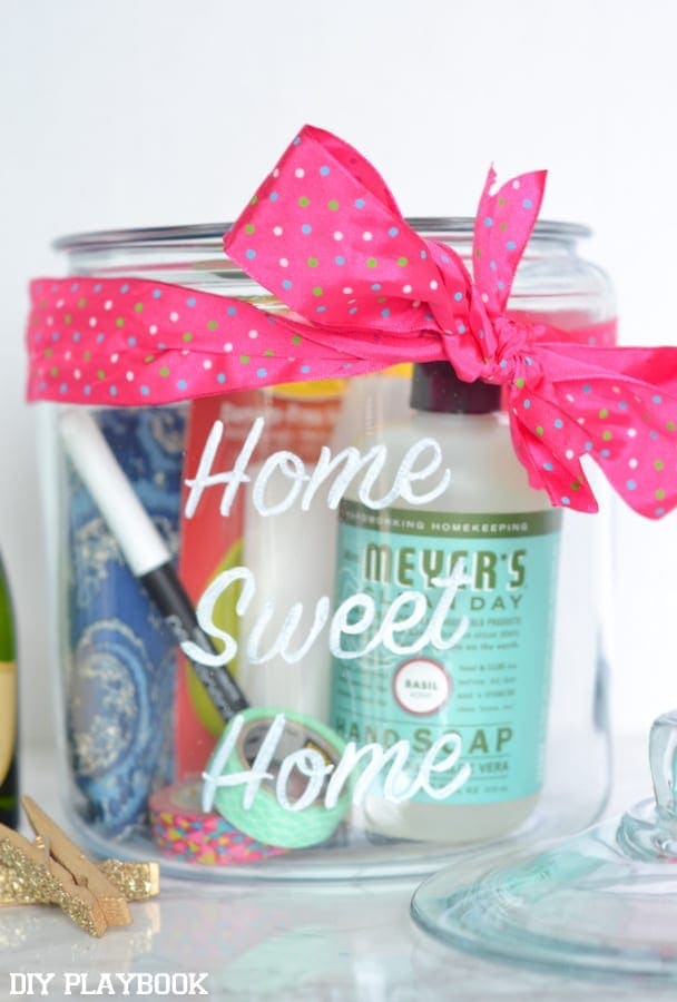 Fill the jar with all your favorite goodies!
