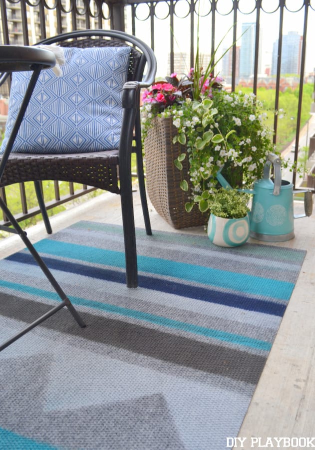 Kilim-Outdoor-Painted-Rug-Balcony