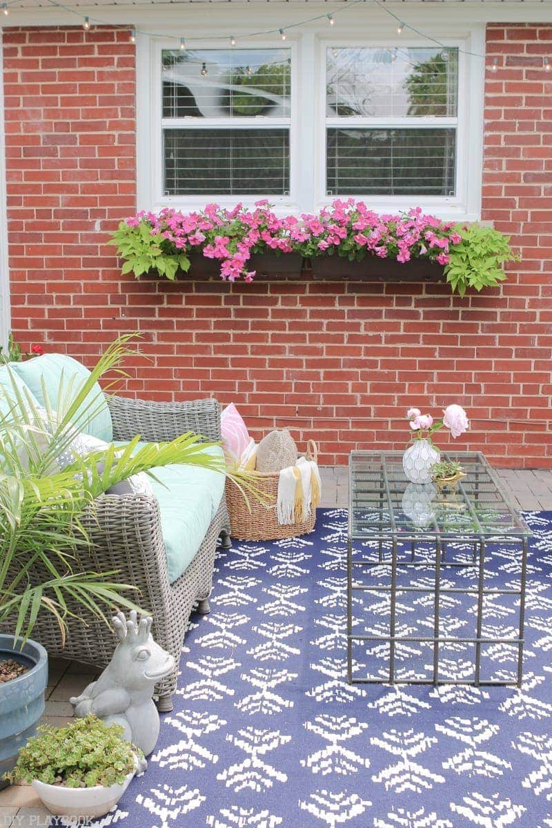 Bridget_Patio_Furniture_flowers_plants-15