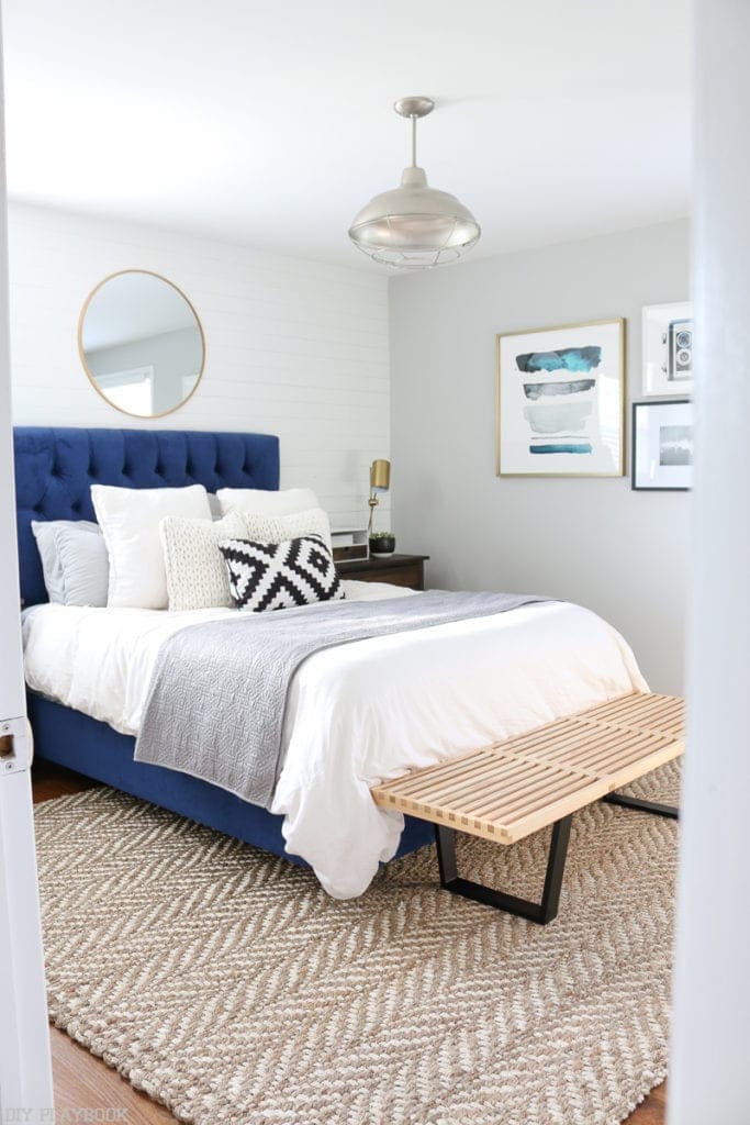 bedroom_rug_pillows_bench