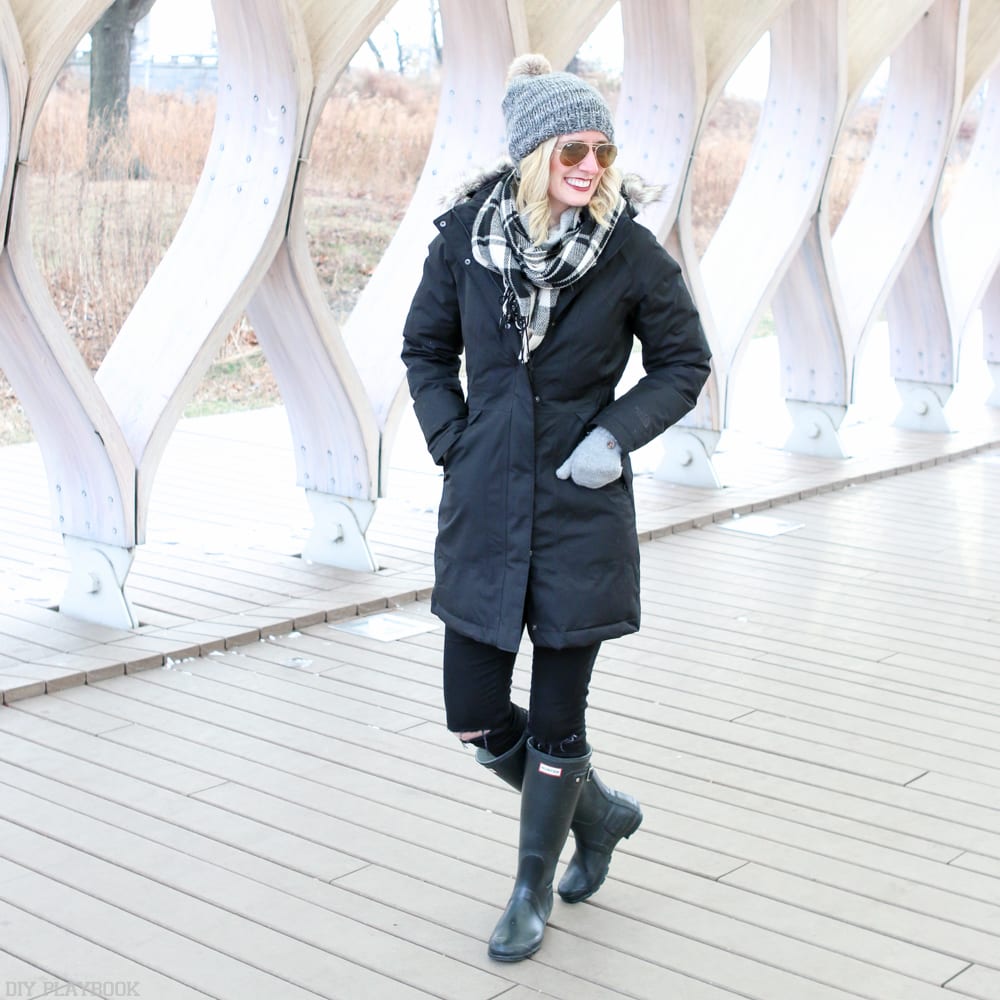 This black puffer winter jacket is simple yet super stylish too. 