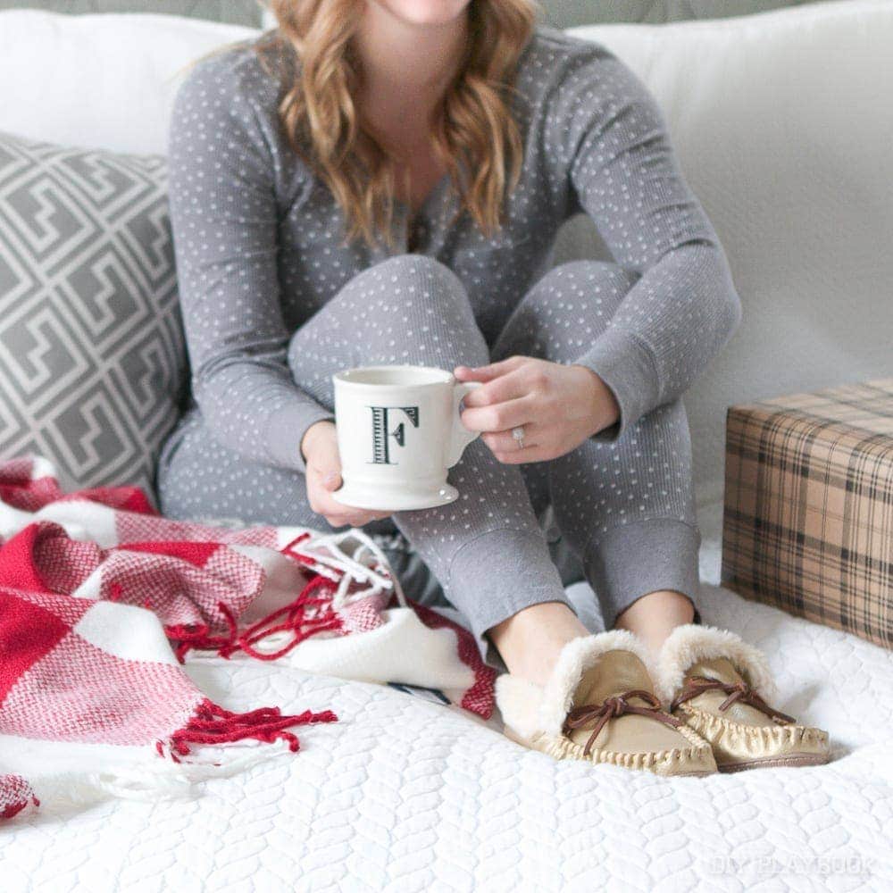 casey-bed-christmas-coffee