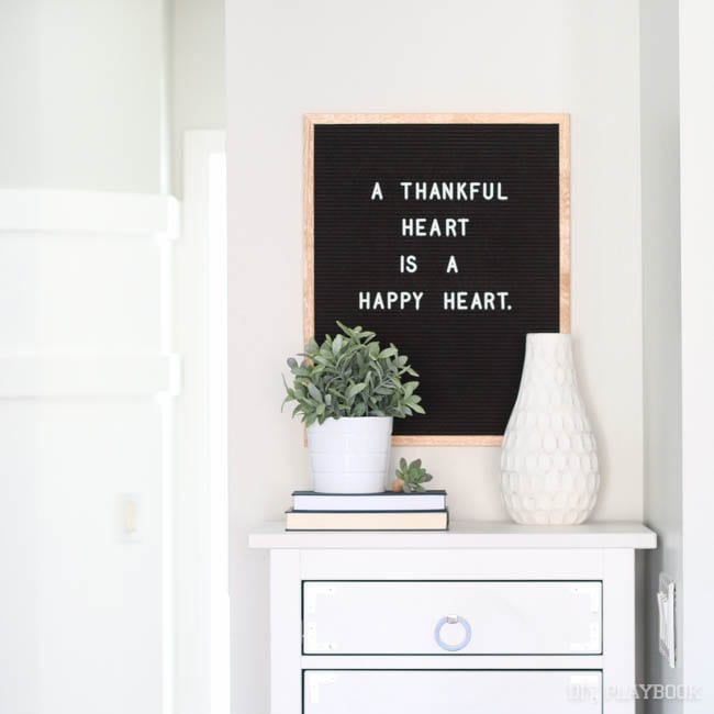 letterfolk-thanksgiving-hallway