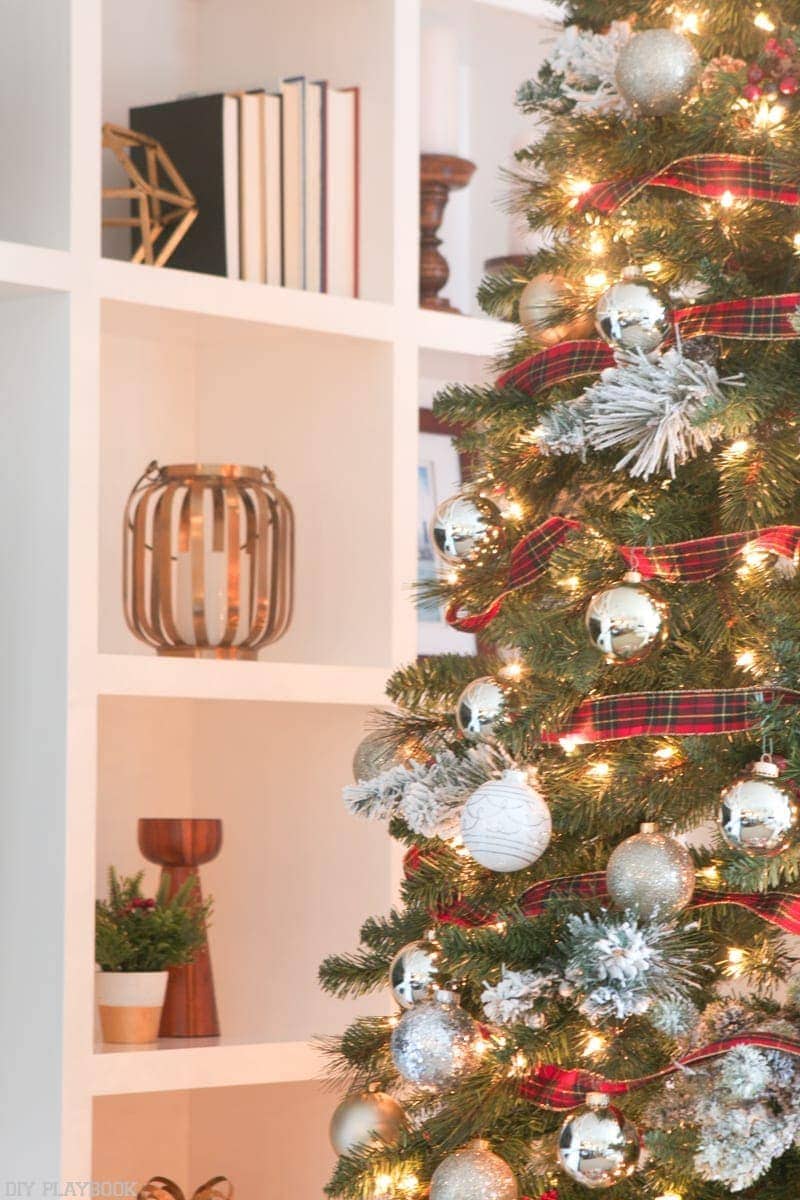 Look at the details of this Pretty and Plaid Christmas Tree.