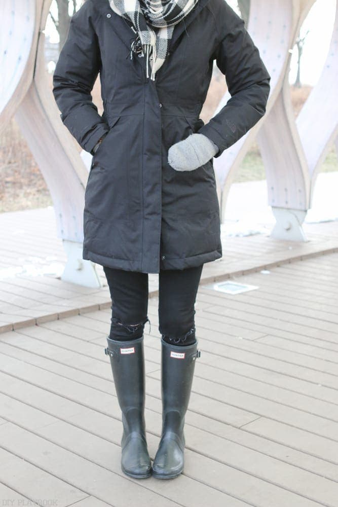 northface-winter-parka-boots