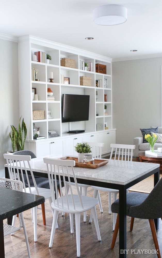 built-in-dining-room