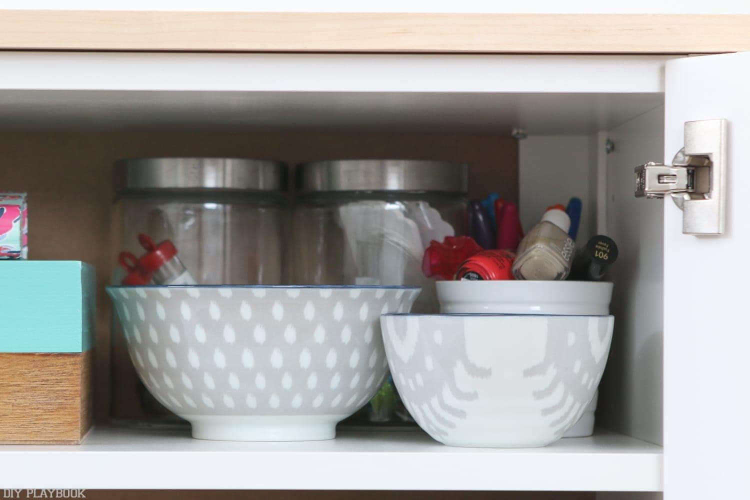 diy-fauxdenza-organization-shelf