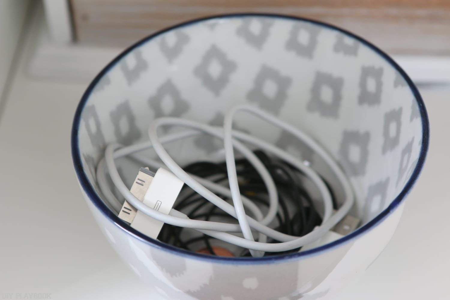 diy-fauxdenza-organization-wire-bowl