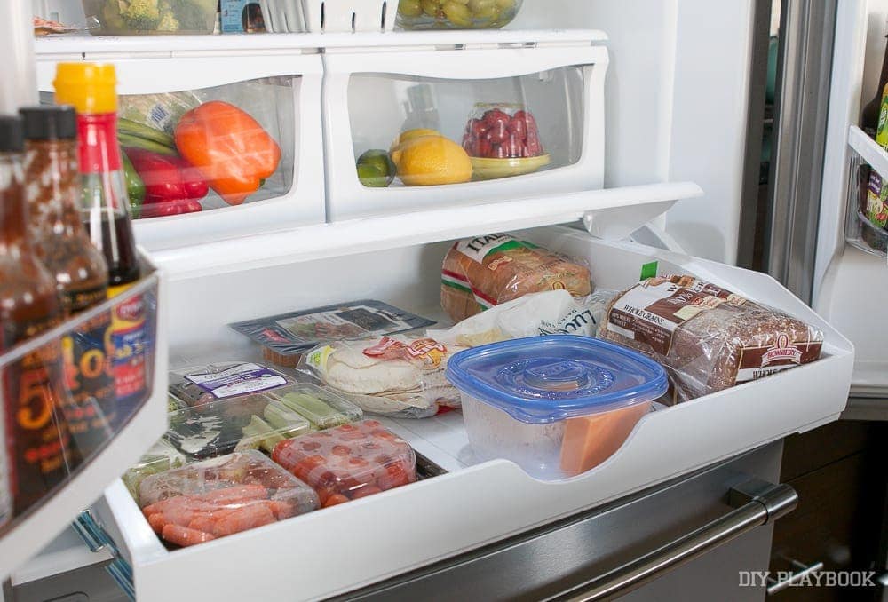 The deli tray is amazing for storing meats, cheeses, and veggie platters.