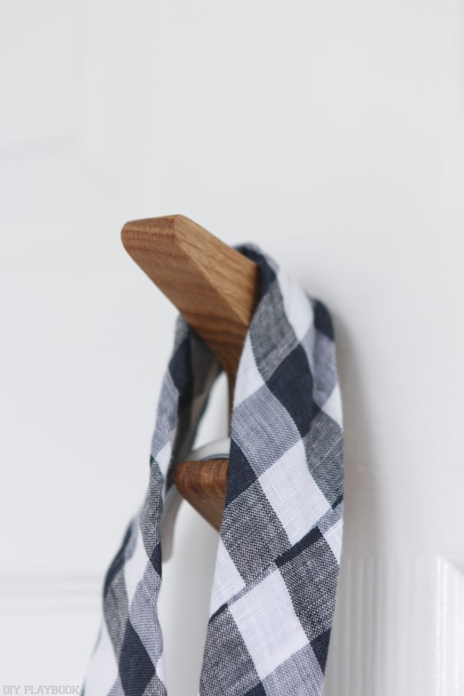 hook with tie to replace over the door hook