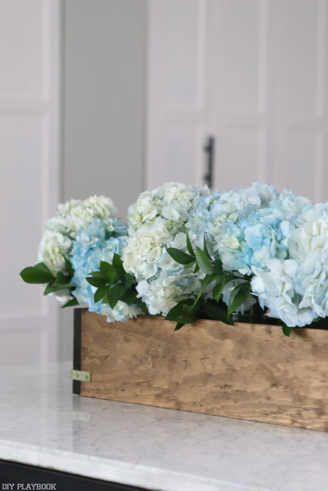 Make your Own Wood Planter for your Dining Room Table