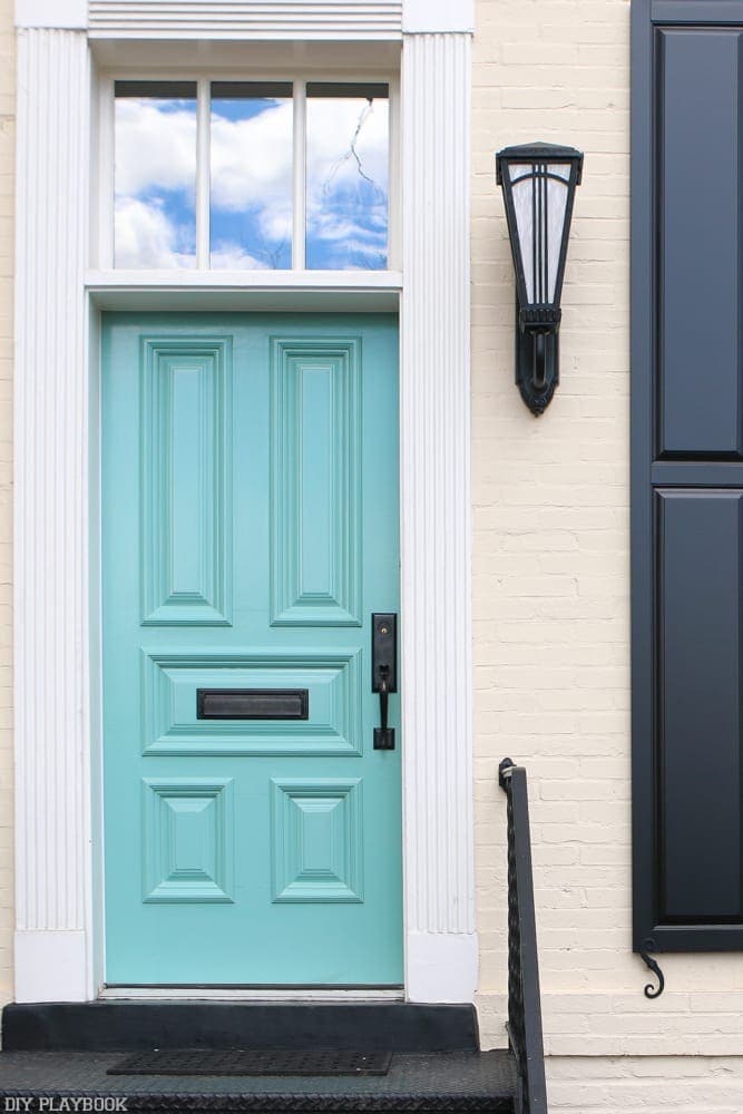Beautiful teal door in Georgetown.