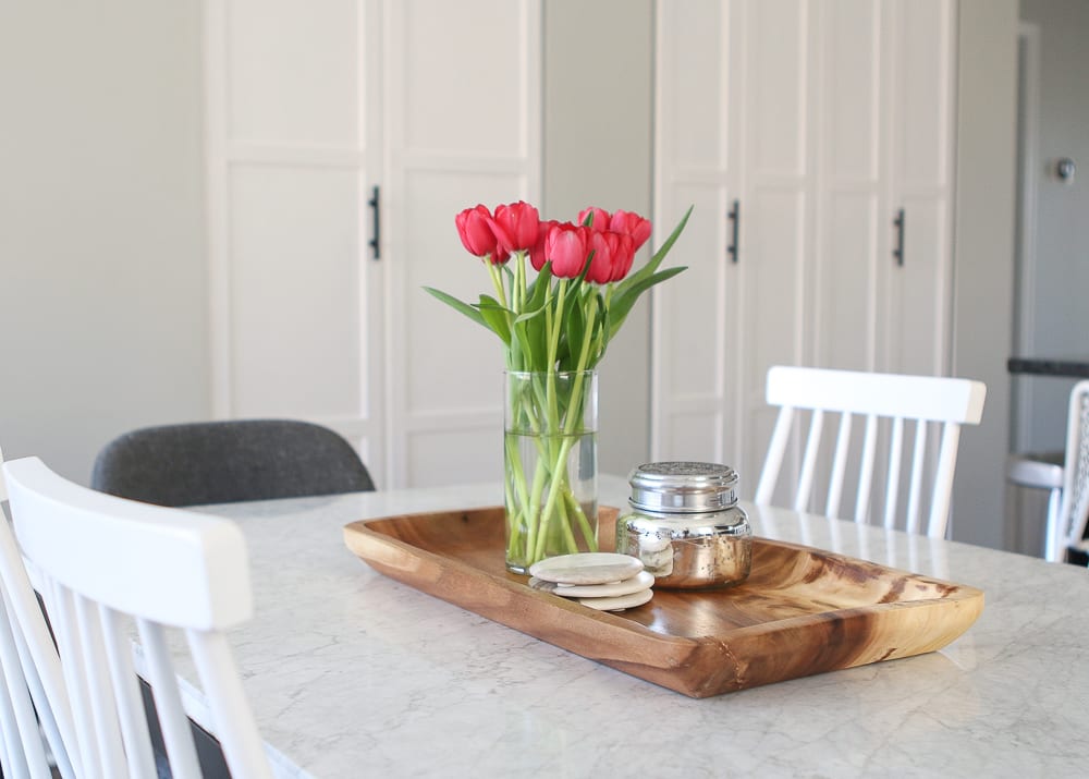 tulips-wood-tray-dining-room
