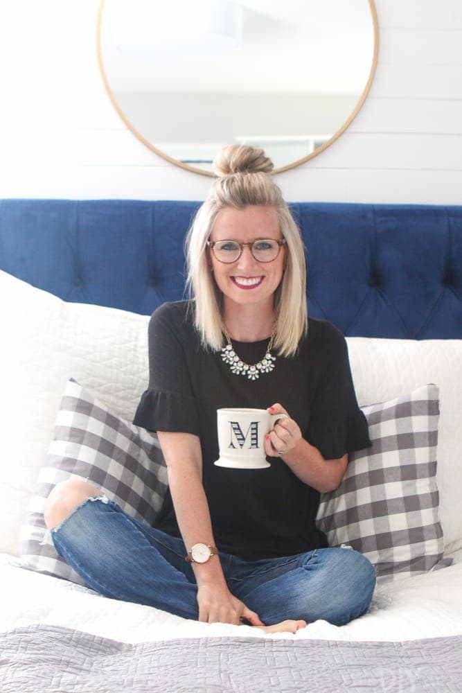 How_to_put_your_hair_in_a_topknot-bridget