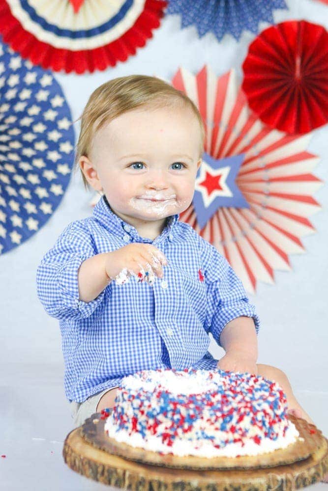 How_to_DIY_Smash_cake_photoshoot_Owen-6