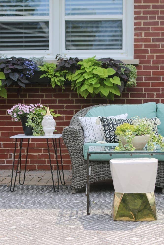 Outdoor_Patio_Furniture_Plants-2