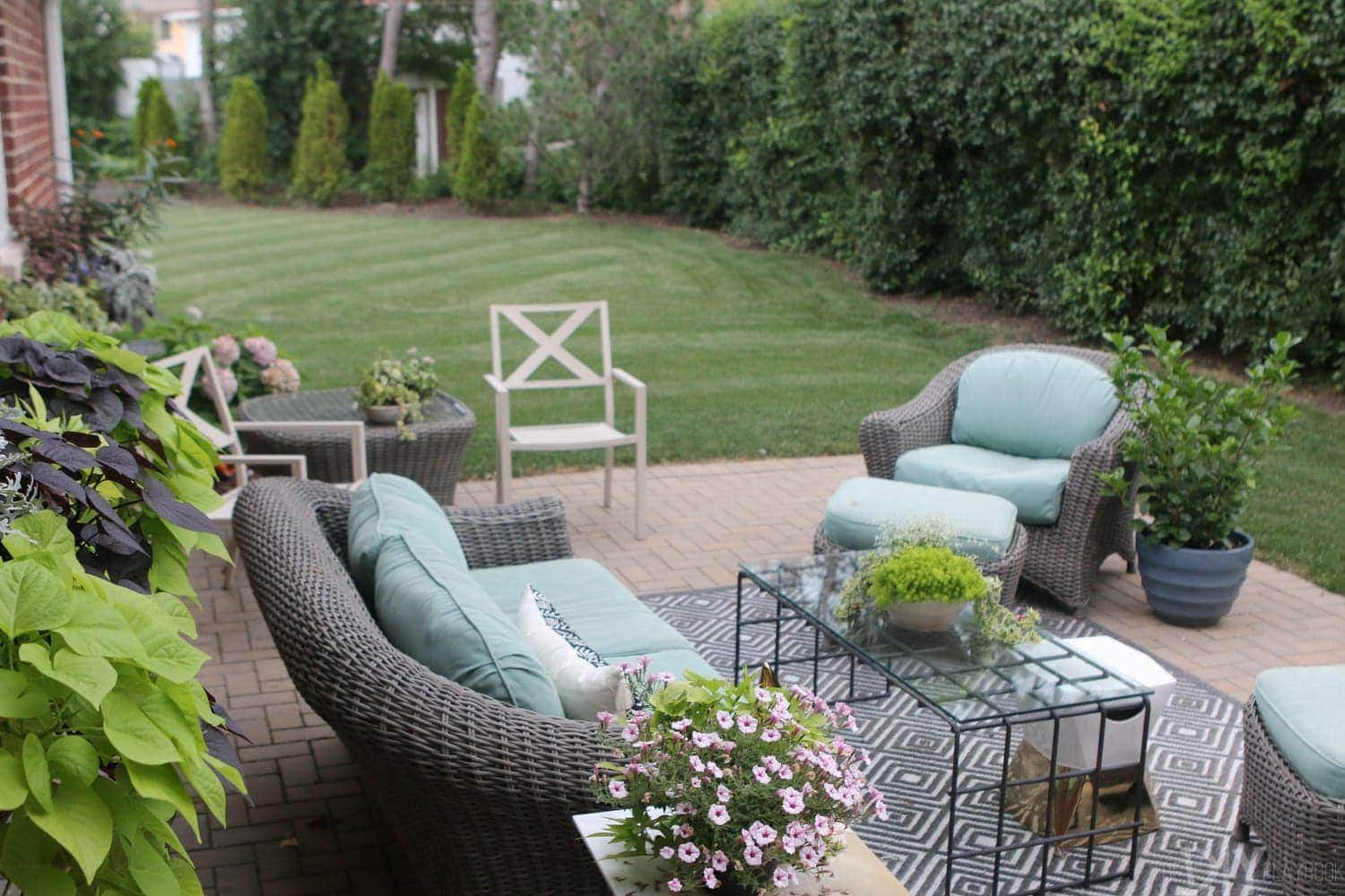 Outdoor_Patio_Furniture_Plants-6