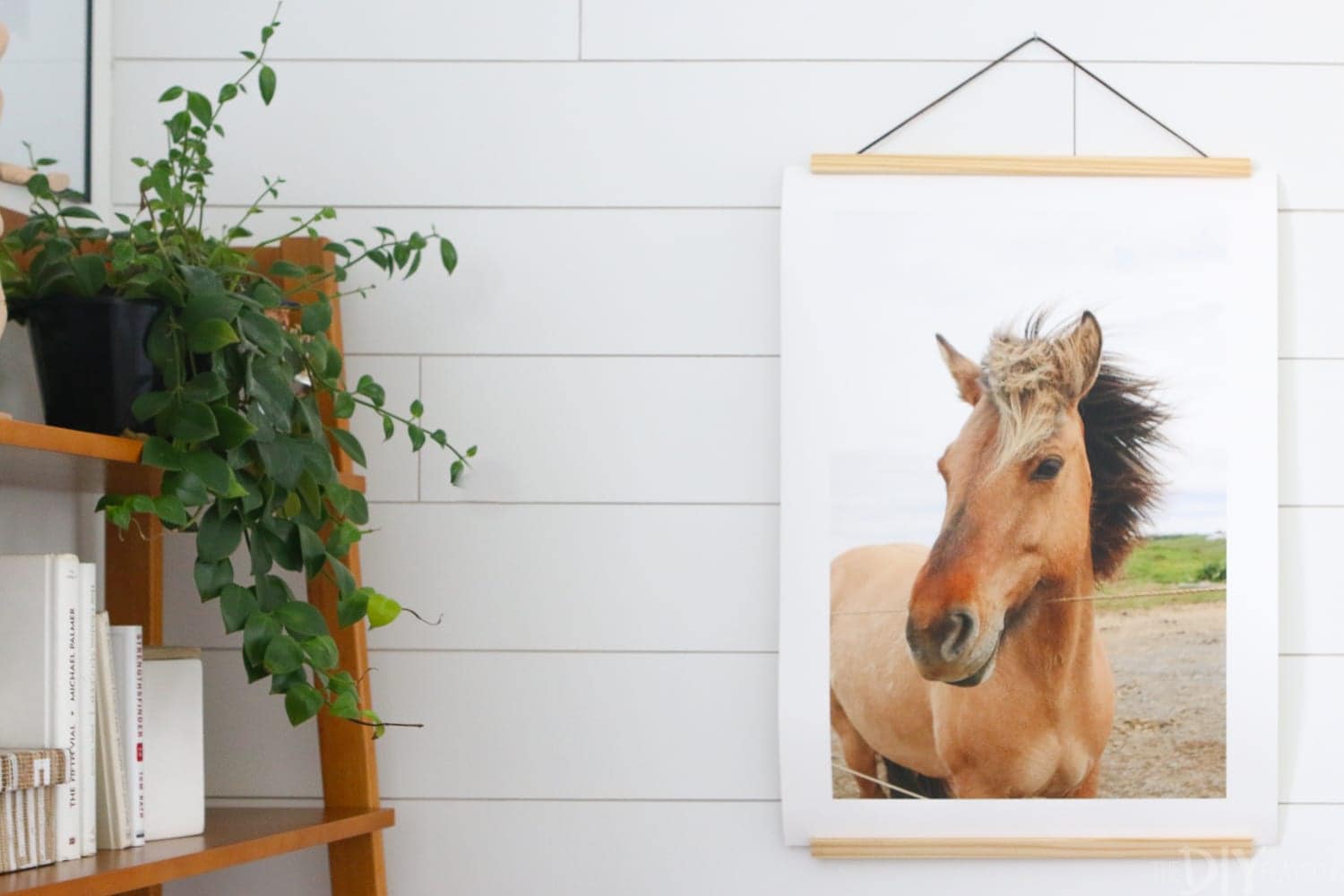 Print_Shop_DIY_Playbook-horse-print-office