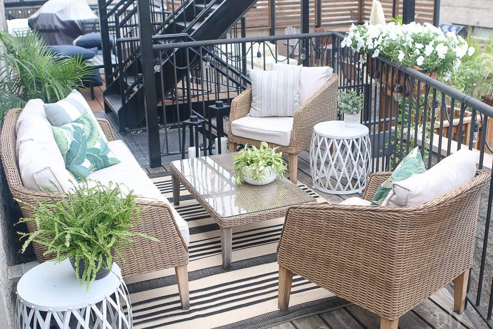 patio-balcony-plants-flowers
