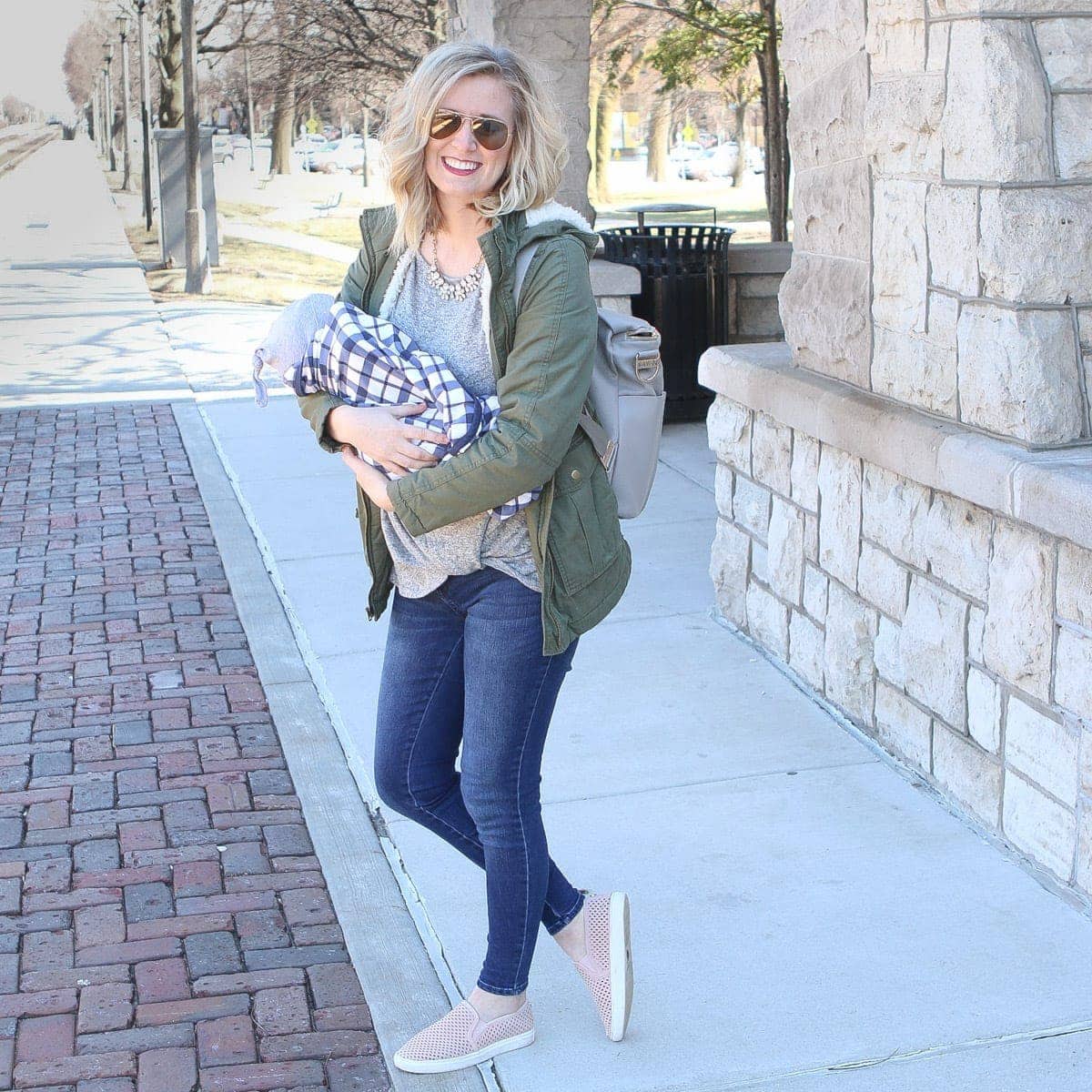 What to pack in a newborn's diaper bag?