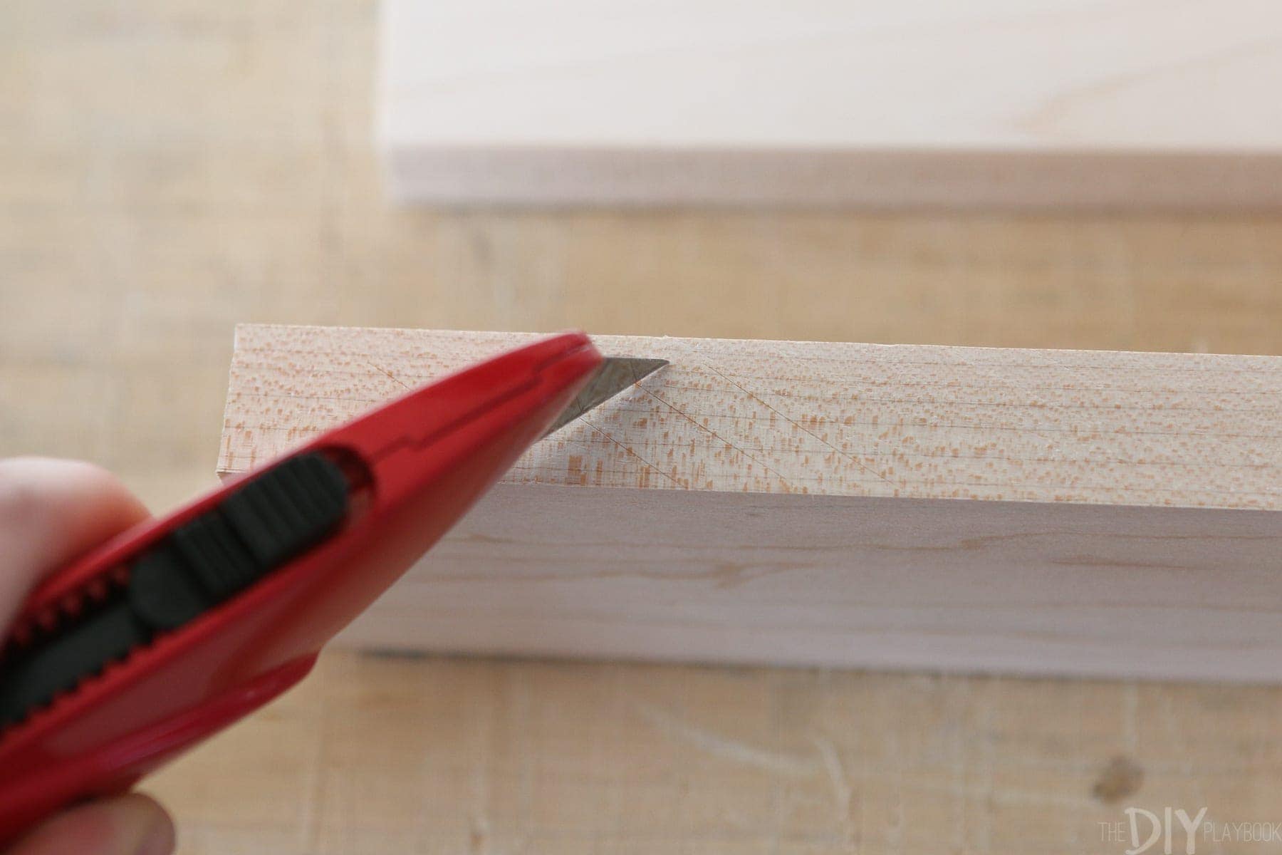 Scoring the wood before gluing it