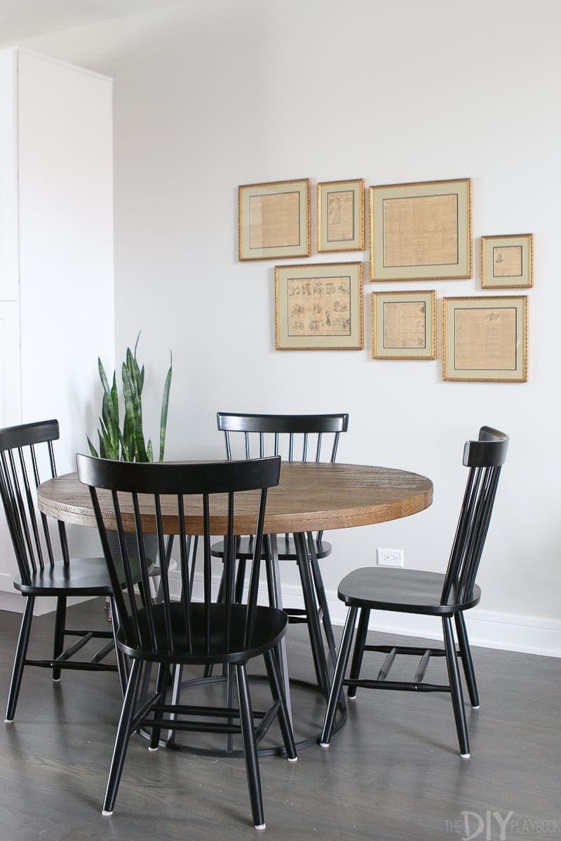 Tips and tricks to hang a gallery wall in your dining room space. 