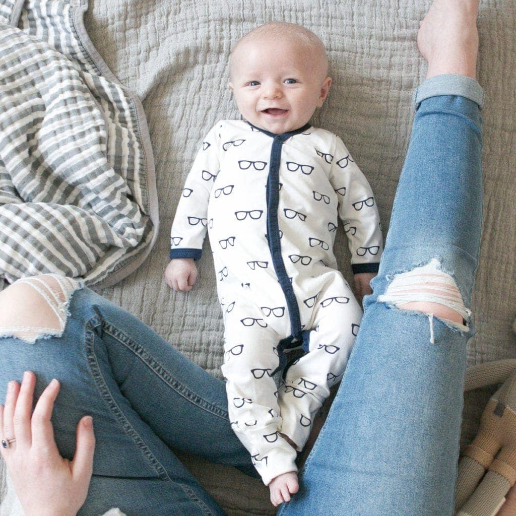 tips and tricks for new moms learning how to breastfeed