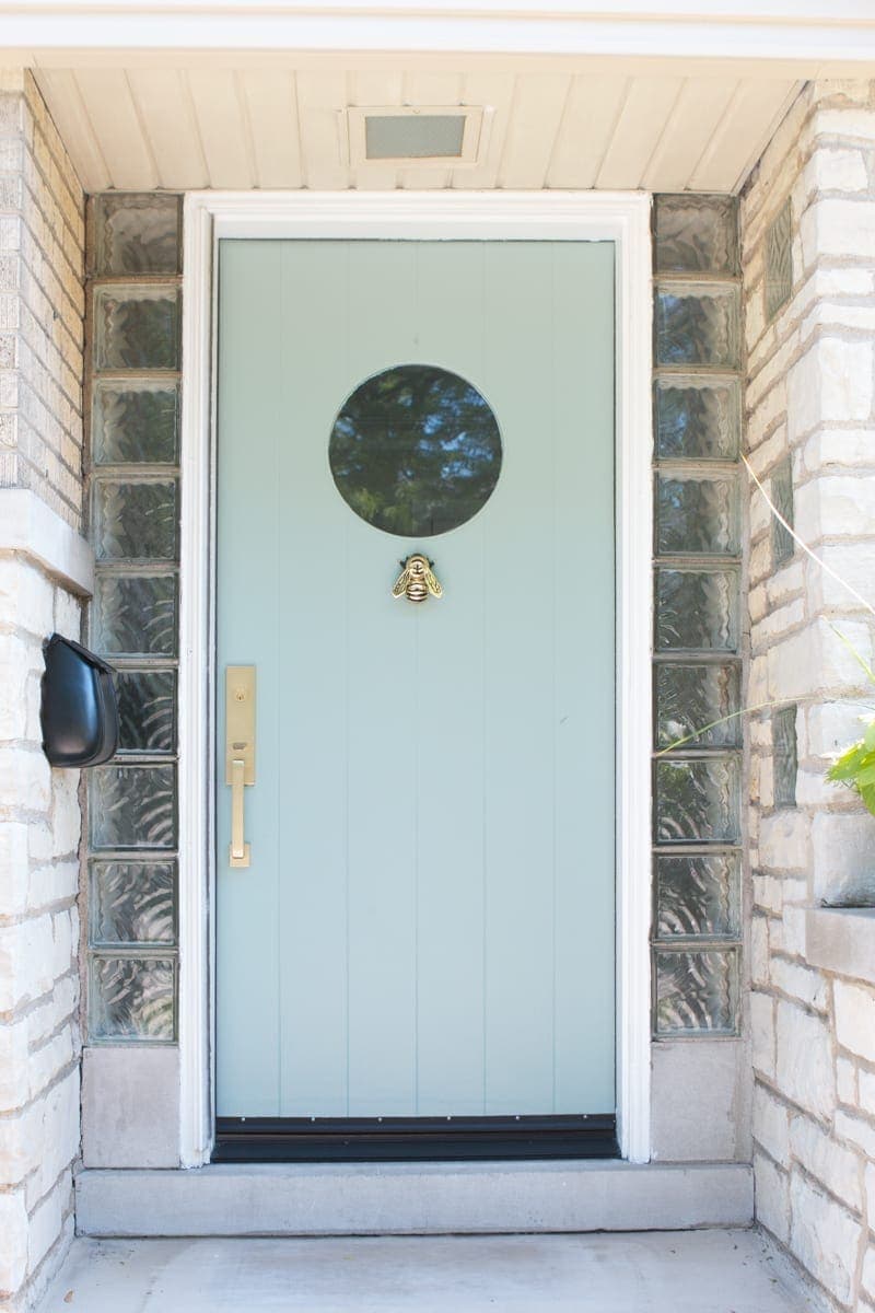 stratton blue door by benjamin moore