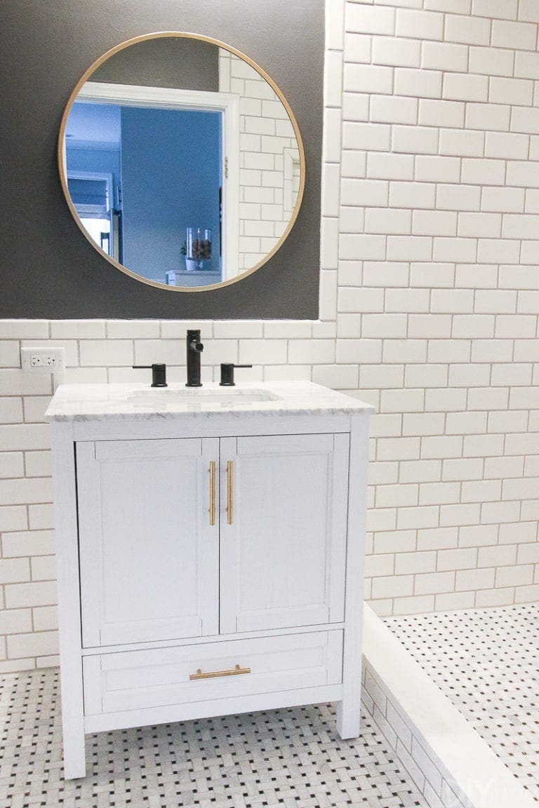 How to Hang a Bathroom Mirror