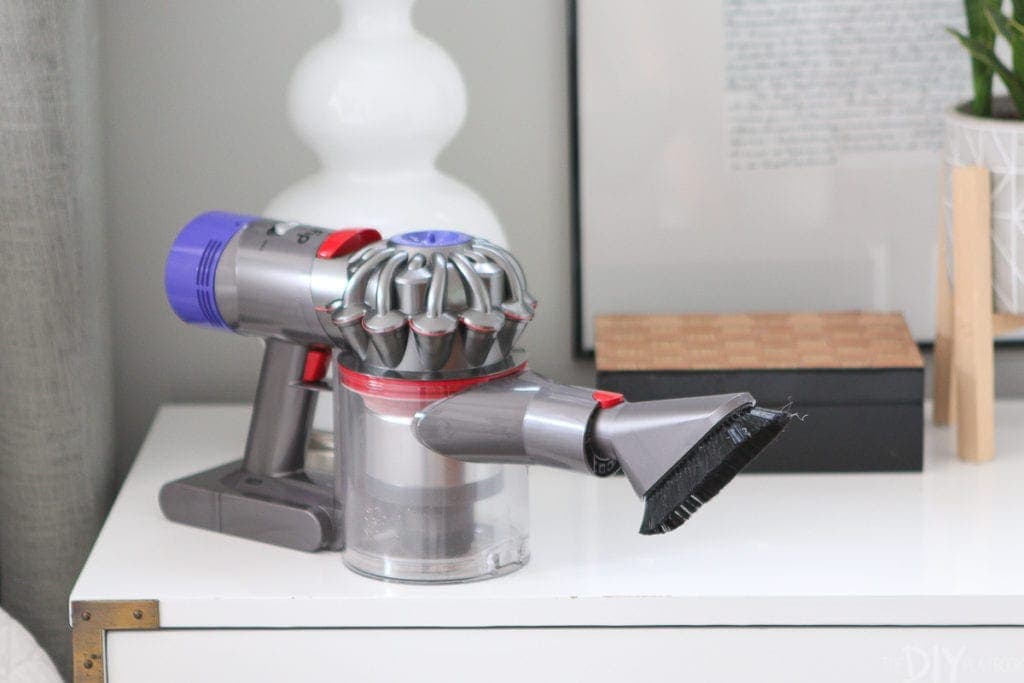 Attachment for Dyson v8 cordless vacuum