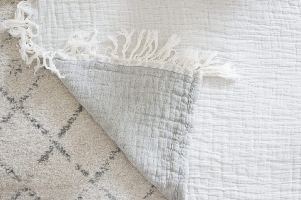 making a brackground for better baby photos