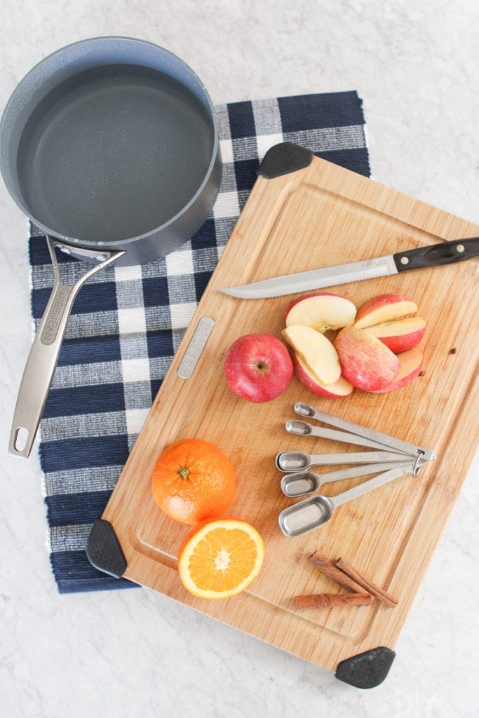 Ingredients to make a fall stovetop potpourri recipe