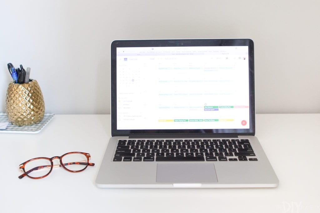 Using a digital calendar to plan your work week