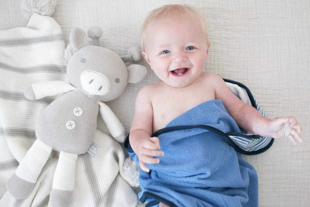sharing baby photos online
