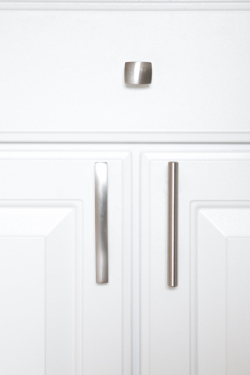 hardware options for a kitchcen or bathroom