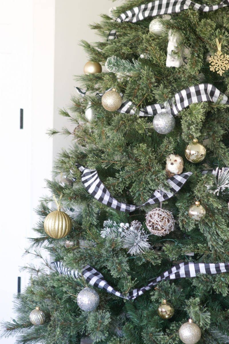 buffalo check christmas tree