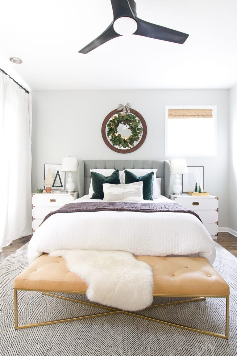 How To Decorate your Bedroom for the Holidays