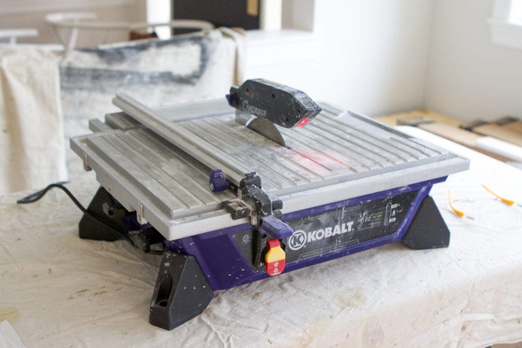 using a wetsaw to install backsplash tile