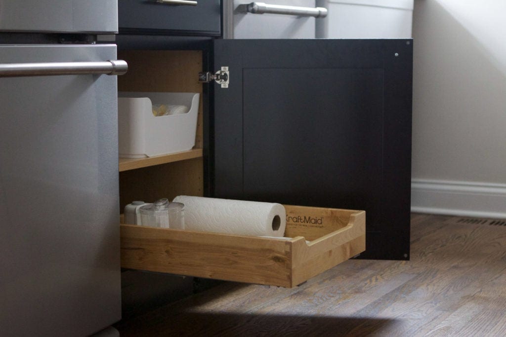 roll out drawer in cabinet