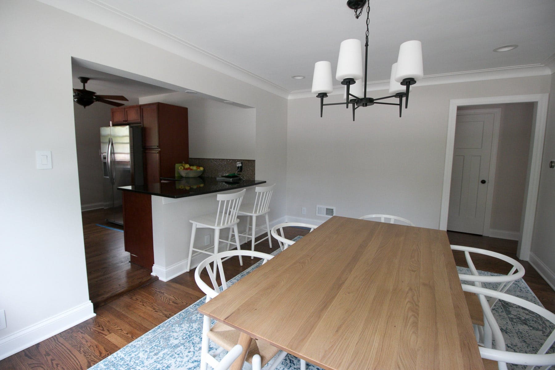 kitchen dining room before makeover