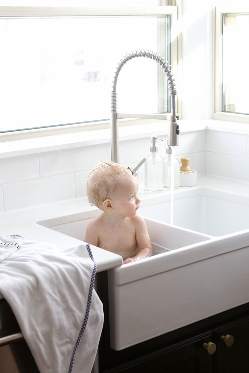 what to consider when buying a farmhouse sink