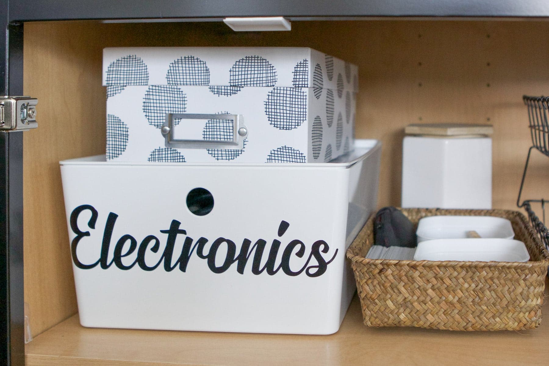 keeping electronics orgnaized