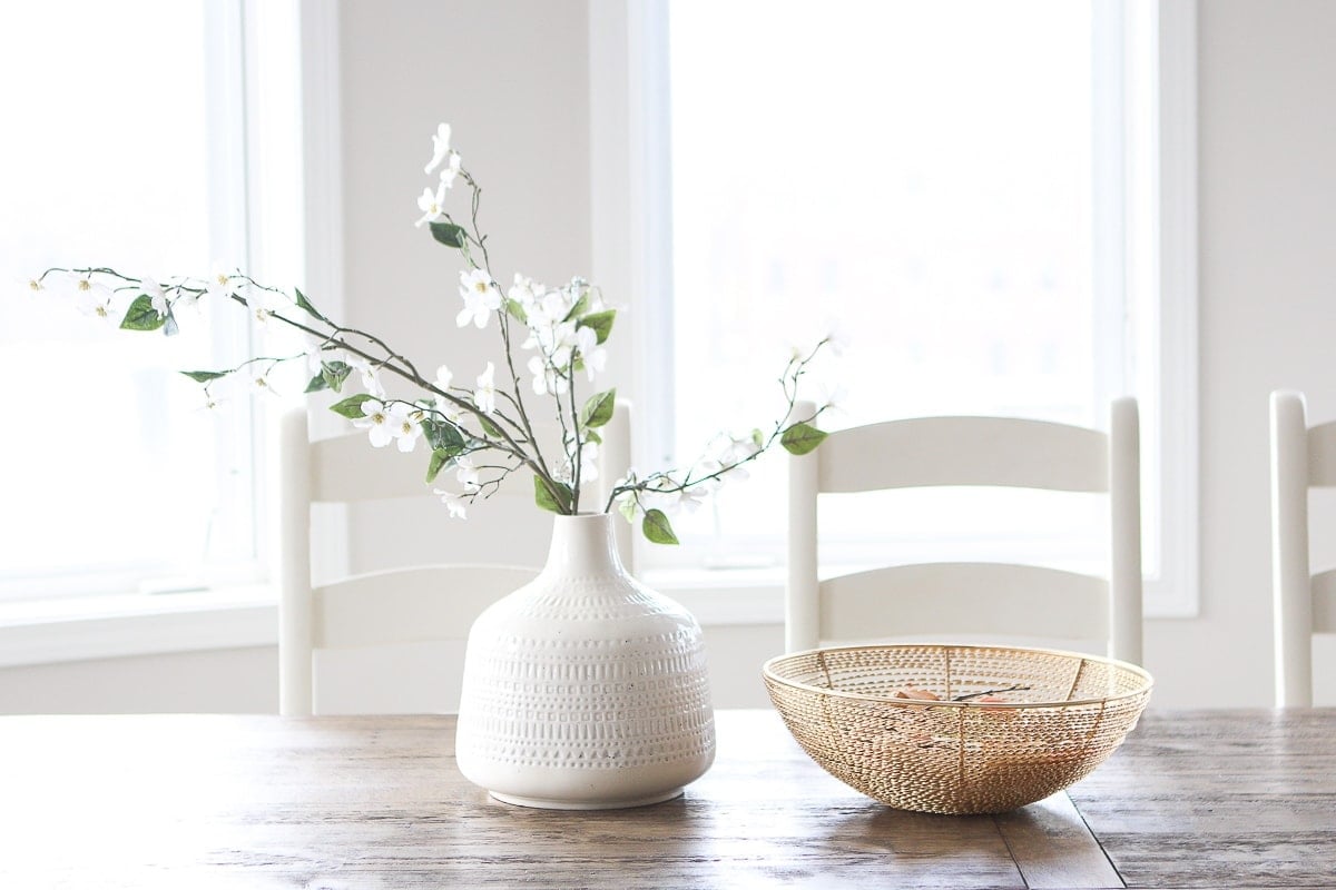 Accessories on a dining room table