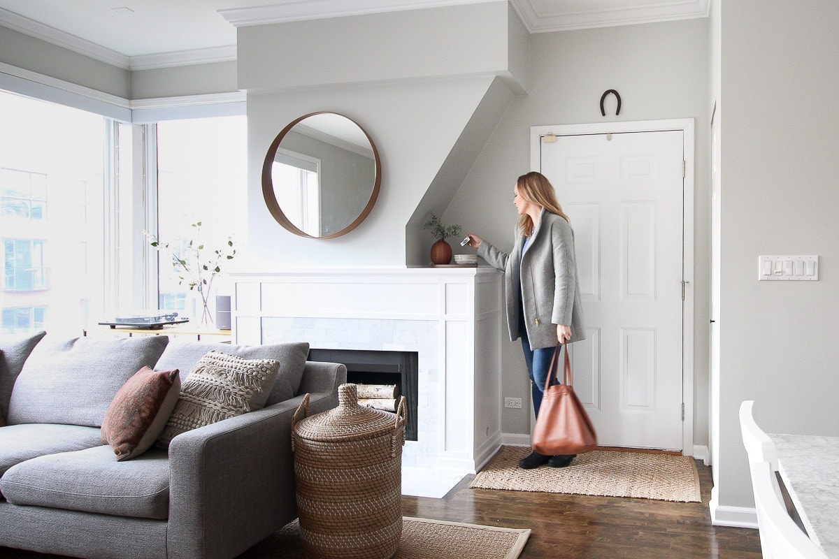 Key bowl by the entryway
