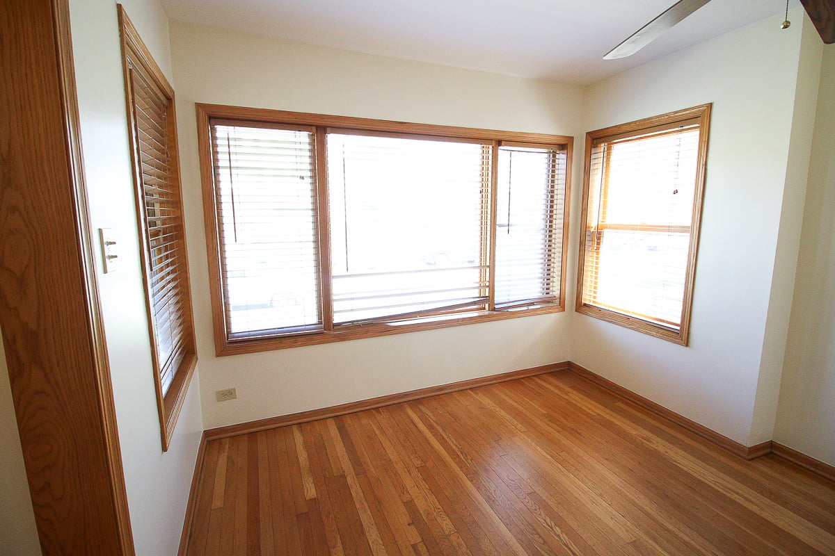 Front bay windows in kenneth house