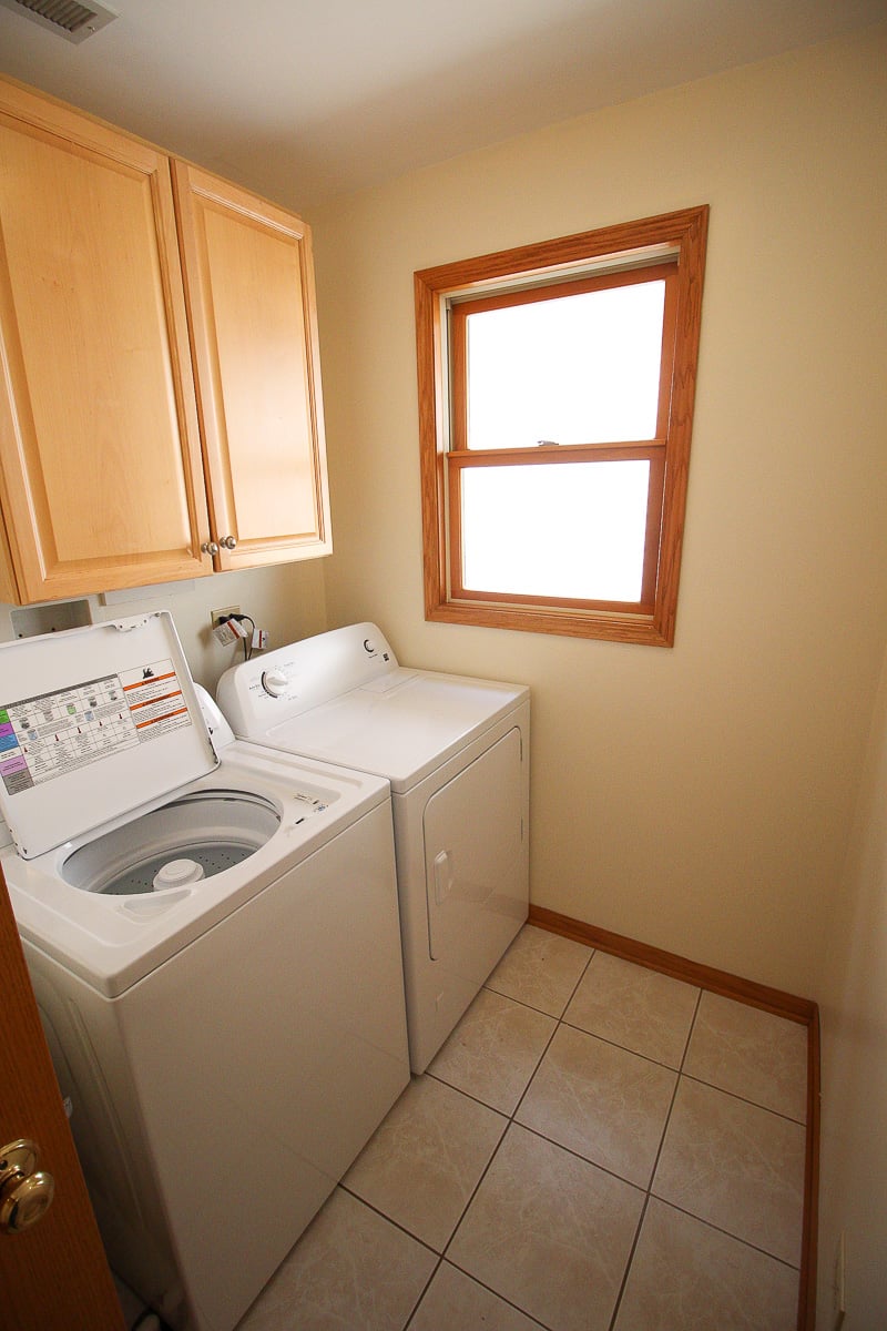 Laundry room in kenneth before