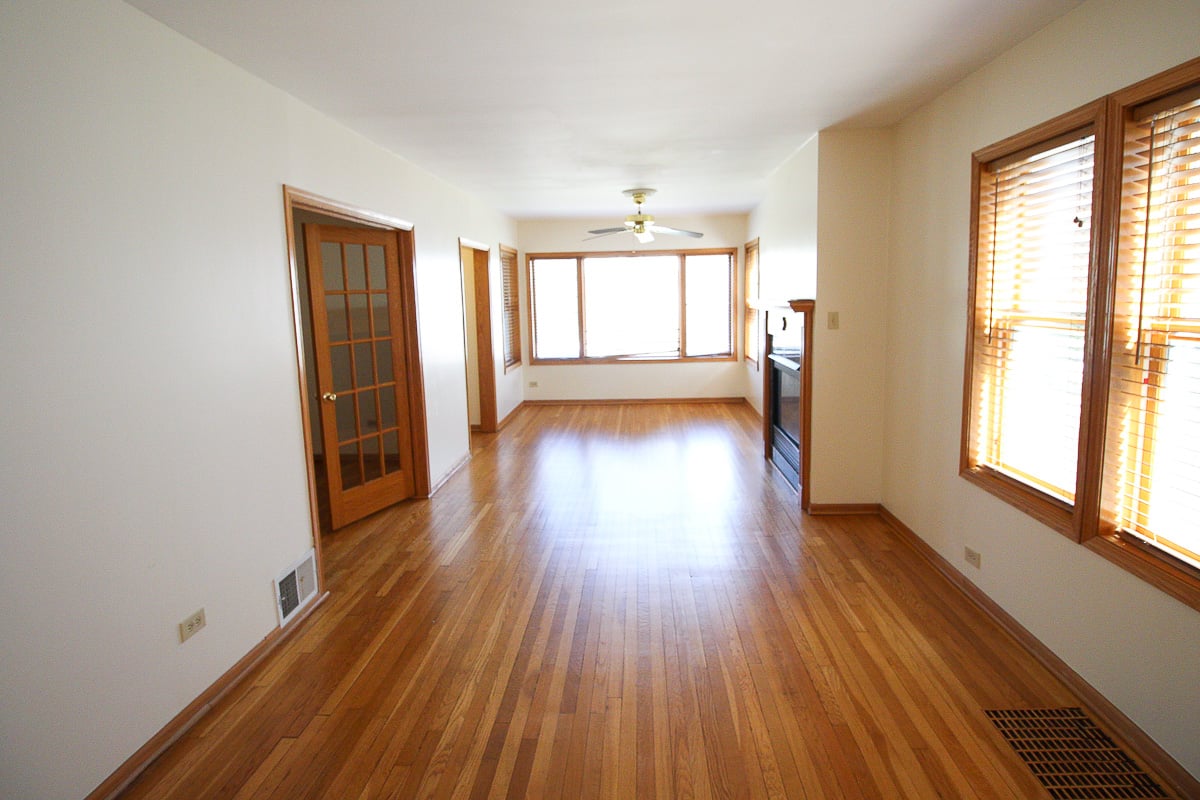 Kenneth main room before