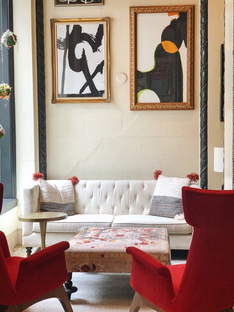 Lobby of hotel spero