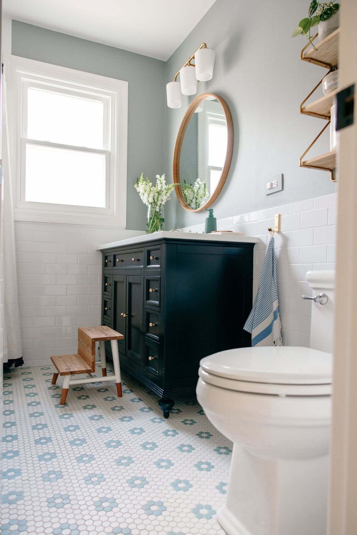 where to save and splurge when it comes to your bathroom